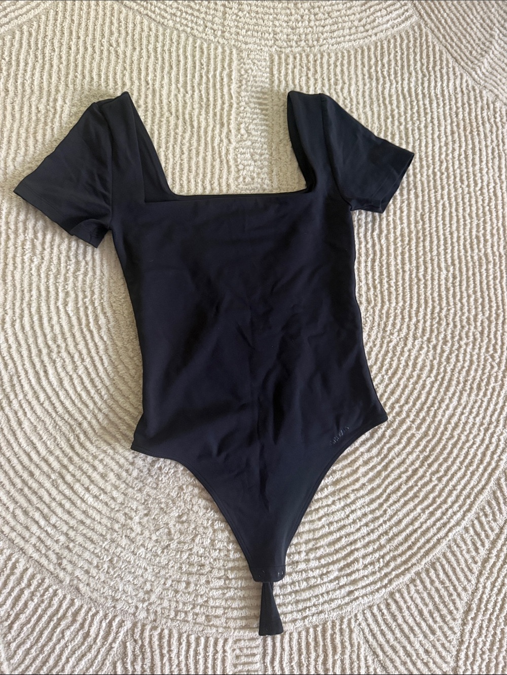 Aritzia contour Black Square-Neck Short Sleeve women’s Bodysuit